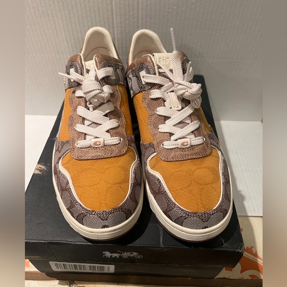 COACH Multi Signature Lace-Up Sneakers. Women’s Size 9B (regular width). NEW - Picture 10 of 16